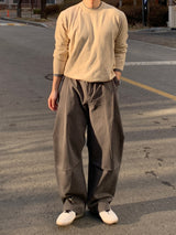 Frange Over Curved Pants