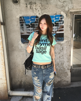 Mint lettering crop T