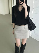 V-Neck Punching Lace T-Shirt (2 colors)