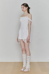 ペタルラッフルドレス white