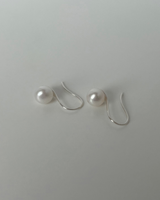 サンデーパールピアス (シルバー)
