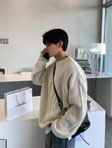  Izab Round Overfit Warmer Knit