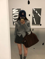 [BELLIDE MADE] ペンダント付きケーブルニットジップアップ