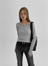 [MADE] Chikapo Henley Neck V-neck Long Sleeve T-shirt