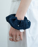 PEARL BLOOM SCRUNCHIE_NAVY