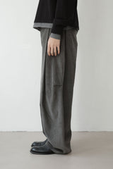 volume curved corduroy pants