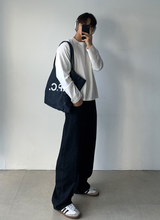 アーロンモーデンエッセンシャルセミクロッピードロングスリーブTシャツ