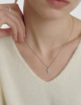 26SS★ Essence Silver (W) Moissanite Lumi Cross Necklace