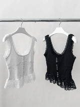 lace punching unneck sleeveless blouse