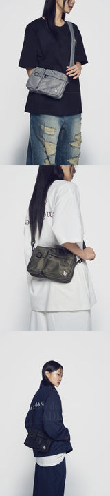 24FW シンボルリベットマルチポケットクロスバッグ グレー