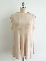 Loel Cut Line Pleated Cap Sleeve Blouse