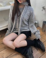Dori Muffler Loose V-Neck Knit