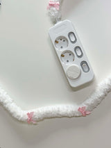 Fuzzy multi-tap_Ribbon_White (Pink)