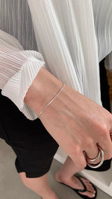 Silver line@bracelet