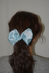 SATIN HEART SCRUNCHIE (ICE BLUE)
