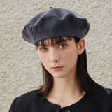 VARZAR Cursive Logo Wool Beret / Gray