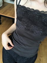 Pozen Lace Sleeveless Top
