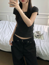 ノアストライプUネックTシャツ（3色）