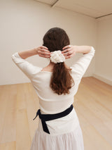 Cosymosy White Camellia Scrunchie