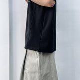Minimalist Raglan Curve Tee