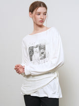 ボートネックルーズフィット グラフィックTシャツ