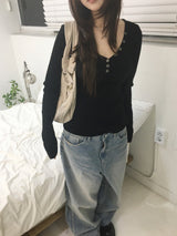 [EE] IS BUTTON KNIT 