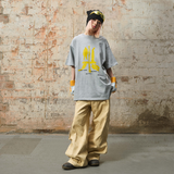 RELABEL 24SS ‘Platform Departure’ シルバーグレープリントTシャツ