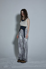 SLOW SLEEVELESS TOP