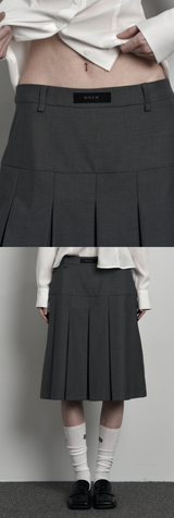 [mnem] loop pleated midi skirt (gray)
