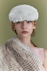FLAT CAP IN CREAM FUR PASTRY