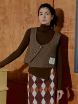 [LINE] Wool Jacquard Button Vest