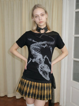 Emohaブラック ドラゴンスカルプリントTシャツ