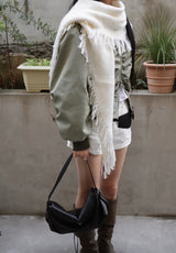 Fringe triangle shawl muffler
