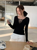 ブラックストラップポイントロングスリーブスリムTシャツ
