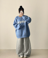 モナラブリーレタリングエンブロイダリールーズフィットラウンドニット