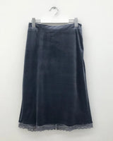 クチレースベルベットスカート