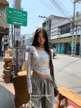 アイテムスパンオフショルダーロングスリーブtシャツ