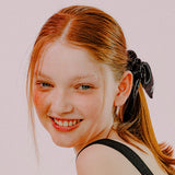 STONE RIBBON SATIN SCRUNCHIE (BLACK)