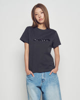 26SS WOMAN スパングルロゴ半袖Tシャツ