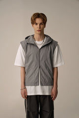 HOODED PATTERN POINT VEST (GRAY)