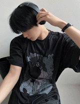 Love Gun Street Short-sleeved T-shirt