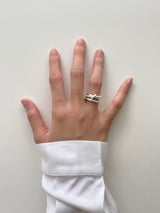BRIEF KNOT RING
