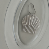 Shell-shaped comb keyring