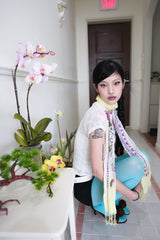 Oriental flower scarf (White/Yellow)