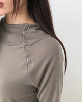 トゥーインダイアゴナルボタンフーディドTシャツ