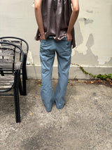 line curve pants