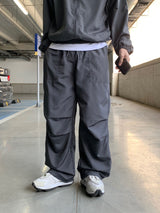End nylon parachute pants