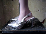 Sneakers point heels