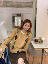 Argyle pattern wool knit cardigan