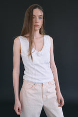 T/T Corsage sleeveless top (white)